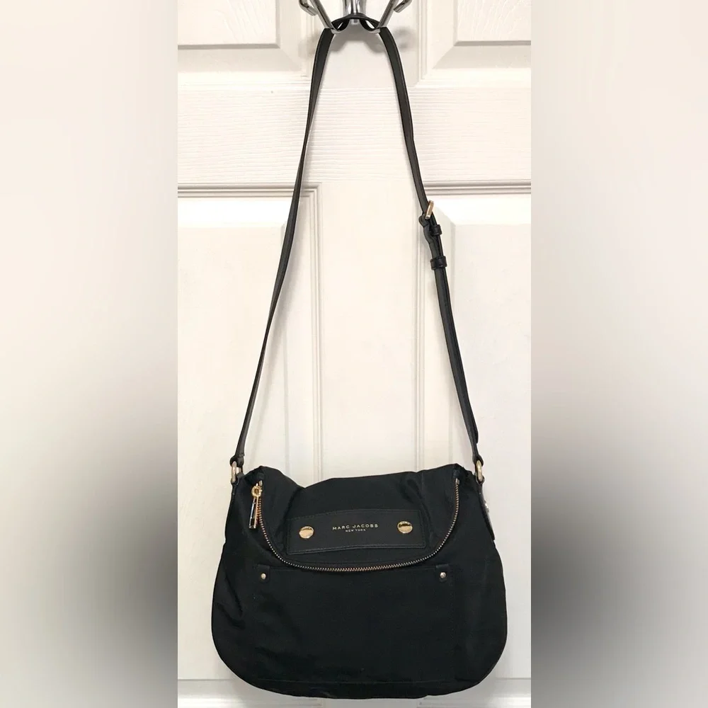 Marc Jacobs New York preppy Nylon Natasha Crossbosy Bag Black
